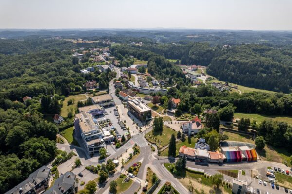 lahoe hauptplatz DJI 0026